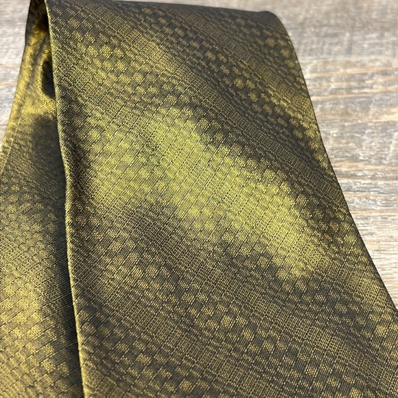 NEW Audrey Buckner Men’s Hand Tailored European Silk Necktie - Picture 4 of 5